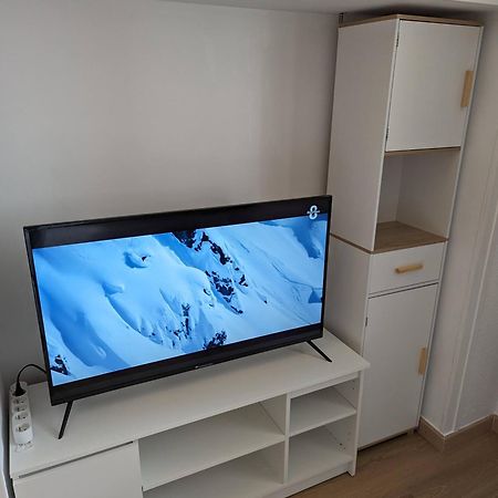 Central Spacious Flat With Private Parking Chamonix Esterno foto